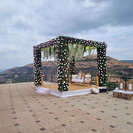 Upper Deck Resort - Stay And Relax At The Highest Peak ロナバラ エクステリア 写真