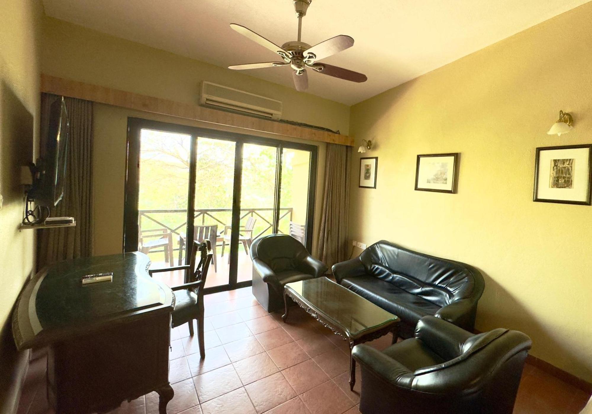 Upper Deck Resort - Stay And Relax At The Highest Peak ロナバラ エクステリア 写真